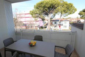 Cozy apartment with two balconies next to the sea